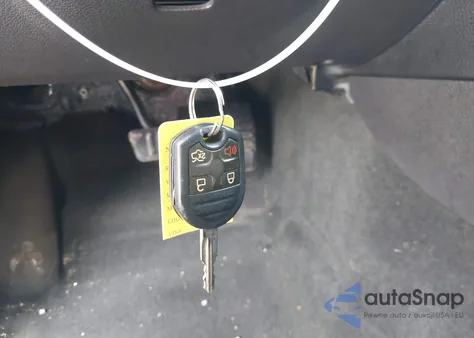 2014 Ford Mustang V6 из США, поврежденный, VIN 1ZVBP8AM8E5274980